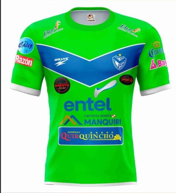 corto y polera