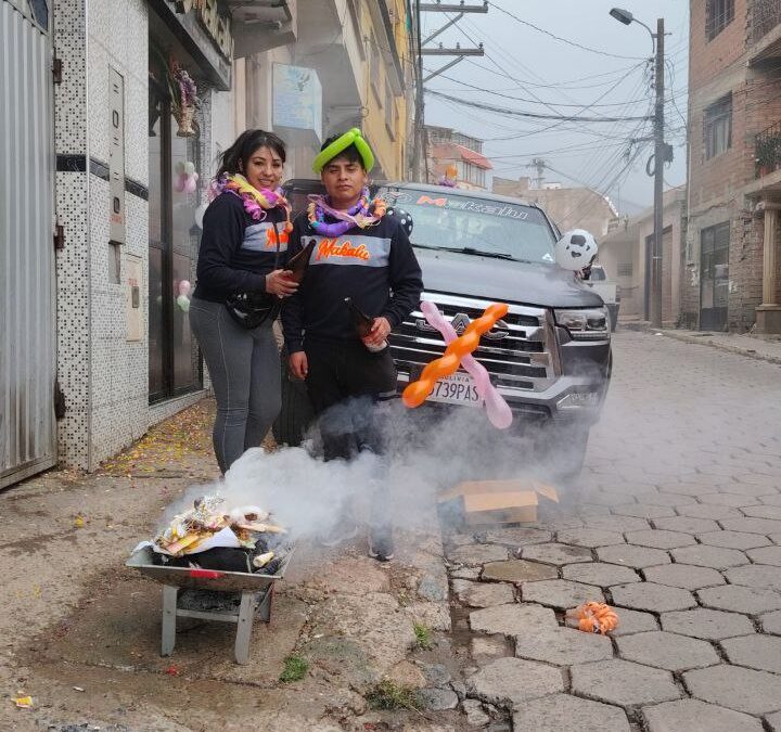 DÍA DE CH’ALLA EN TEXTIL MAKALU